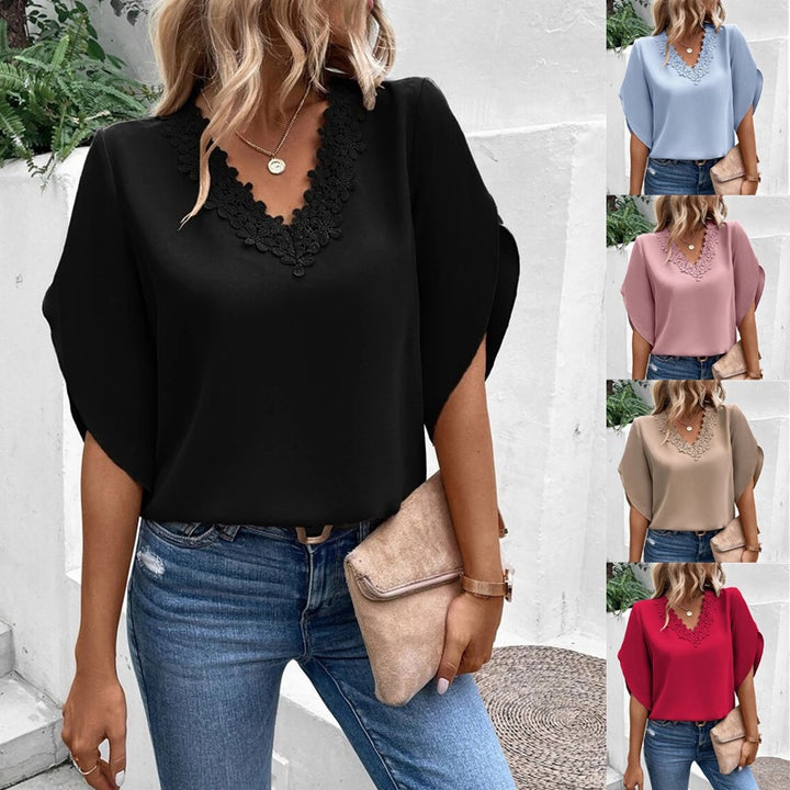 Elegant women blouse with lace decoration Lune London
