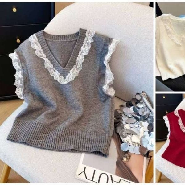 Women’s knit top with delicate lace sleeves and V-neck Lune London