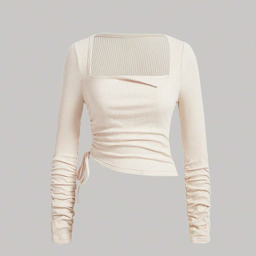 Haut décontracté pour femmes avec des éléments de gathering raffinés et un décolleté carré Chic & Stil