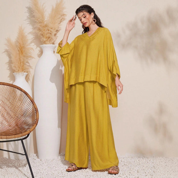 Ensemble décontracté pour femmes en deux pièces avec un haut volumineux et un pantalon large Chic & Stil