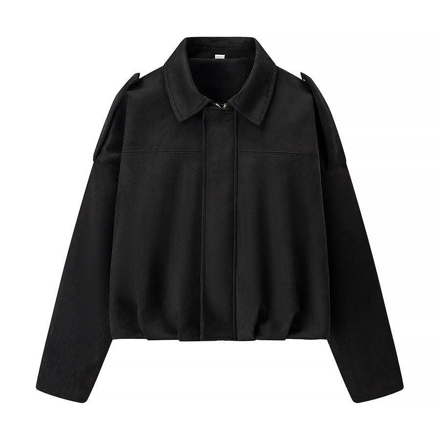 Short transitional jacket for women with modern details and a relaxed fit Lune London