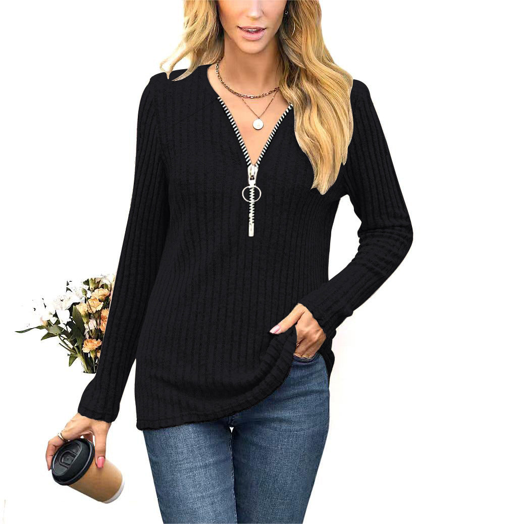 Knit sweater for women with modern zipper Lune London