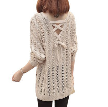 Lightweight knitted sweater for women with V-neck Lune London