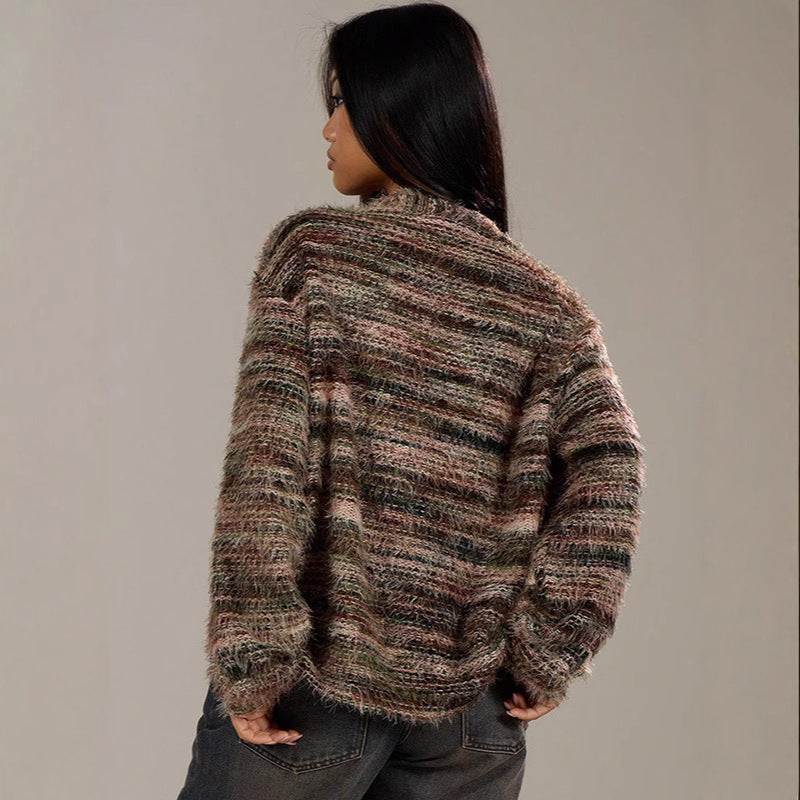 Pull en maille aérienne pour femmes avec décolleté en V profond et couleur dégradée charmante Chic & Stil
