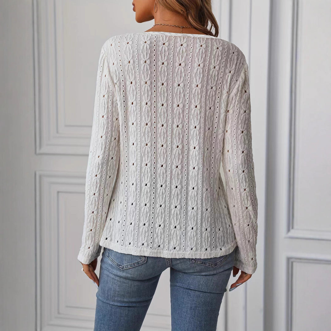 Chemise à manches longues pour femmes avec boutons décoratifs et texture Chic & Stil