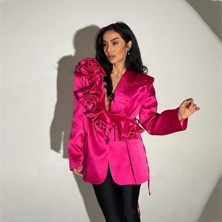 Women's jacket with voluminous ruffle details and an elegant collar Lune London