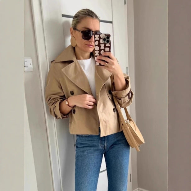 Elegant short jacket for women with double row of buttons and adjustable belt Lune London