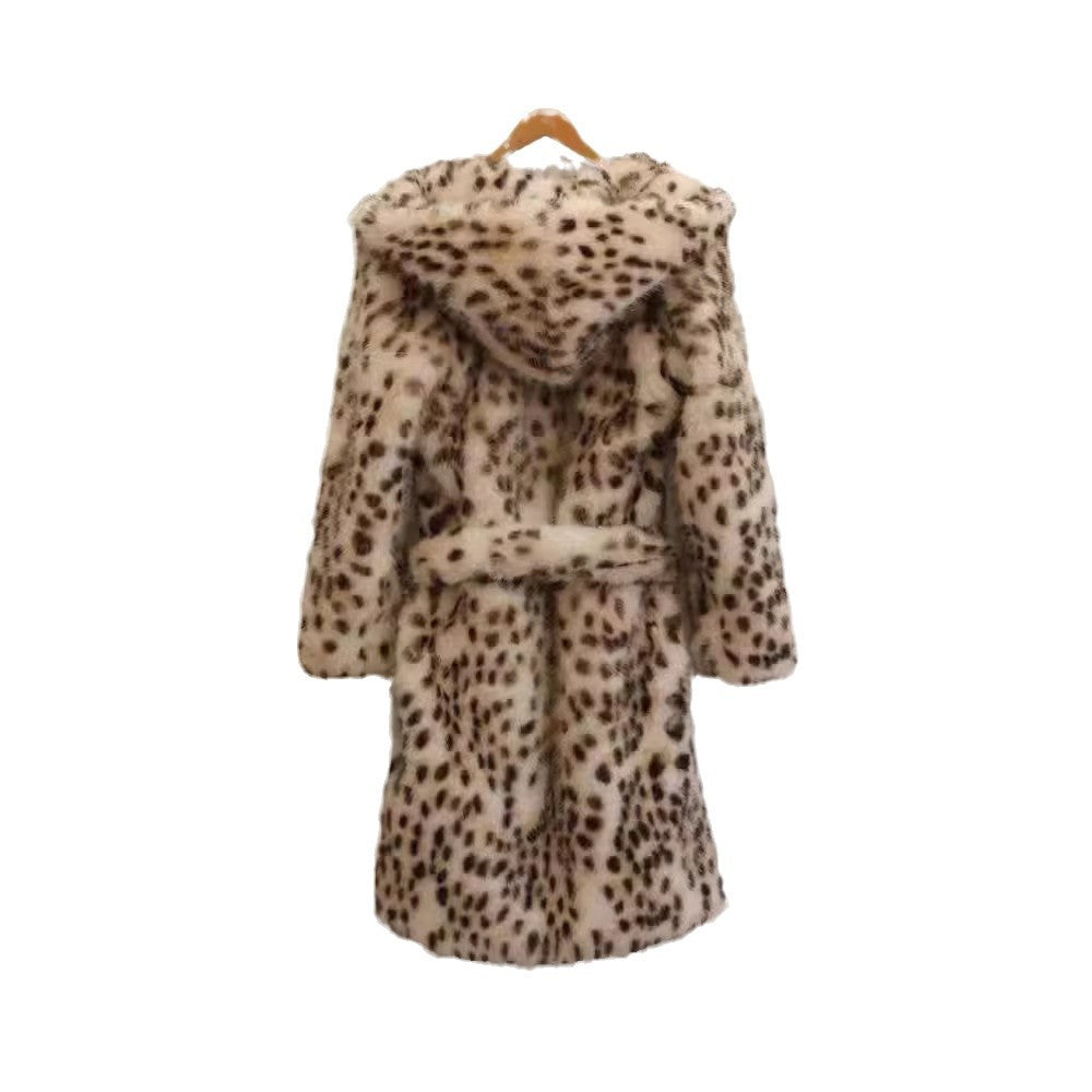 Ladies Comfortable Fur Robe Lune London