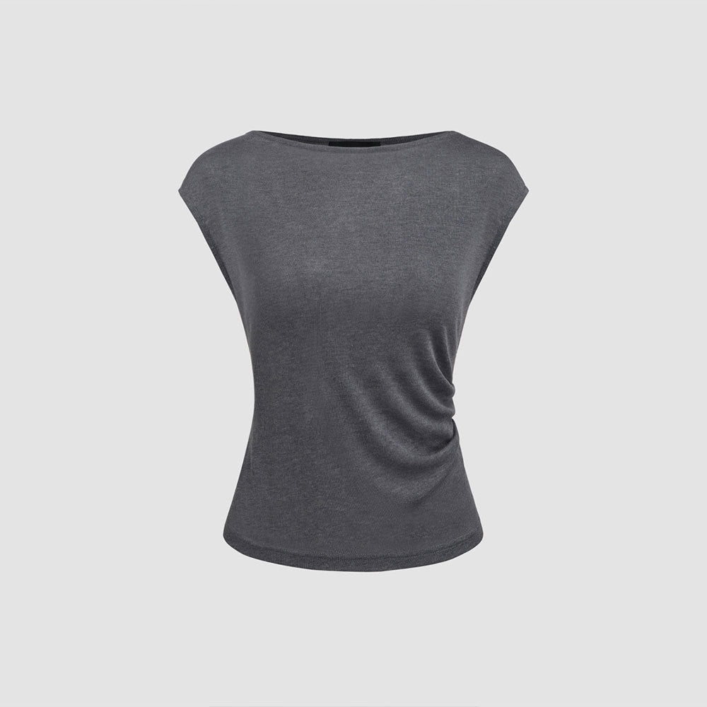 Elegant top for women with asymmetric draped design Chic & Stil