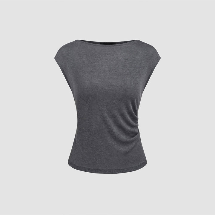 Elegant top for women with asymmetric draped design Chic & Stil