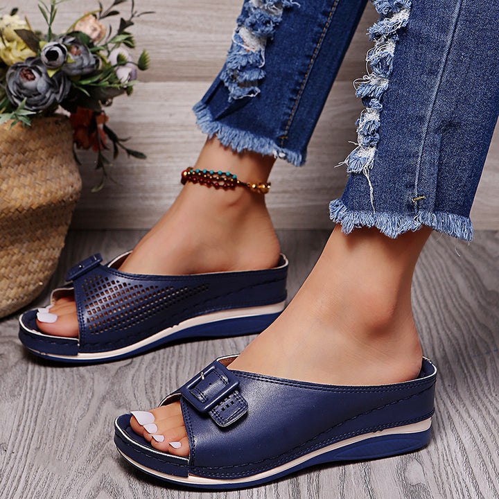 Comfortable wedge sandals for women with trendy buckle Lune London