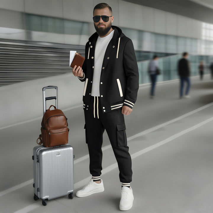 Men's sporty hoodie set and jogging pants with practical pocket and optimal fit Lune London
