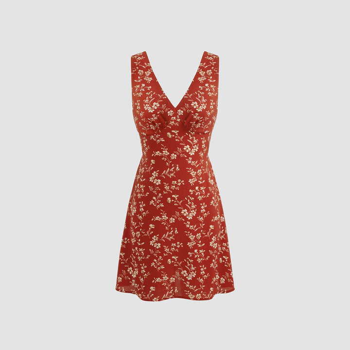 Mini floral dress for women with deep V neckline and fitted cut Chic & Stil