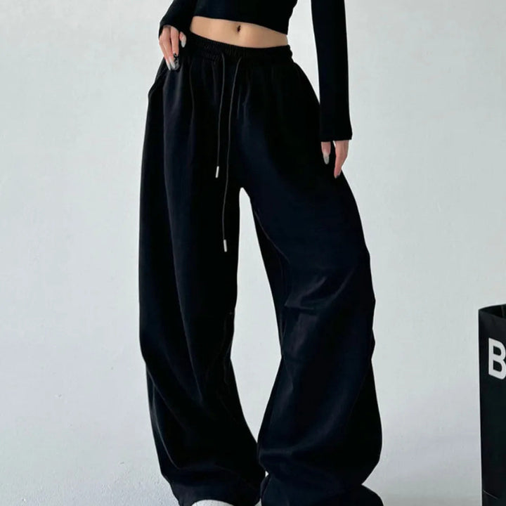 Wide women's jogger pants with elastic waistband Lune London