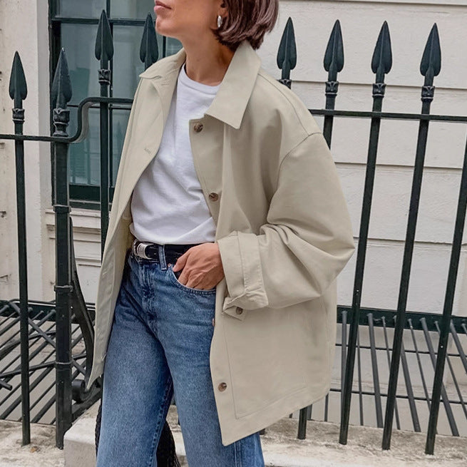 Casual utility jacket for women with large collar and practical pockets Lune London