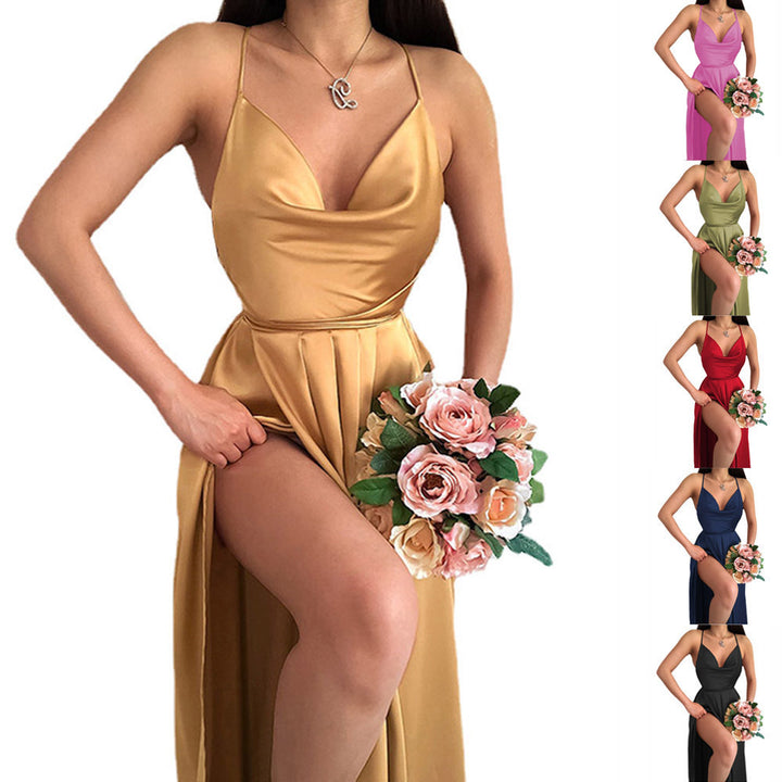 Wedding dress for women with elegant V-neck and flowy skirt Lune London