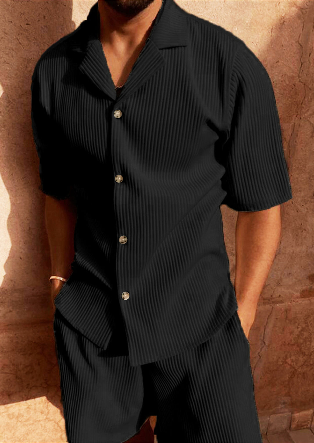Short-sleeved shirt for men and shorts with structured design Lune London