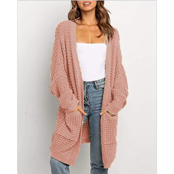 Knitted cardigan for women with a relaxed fit and pockets Lune London