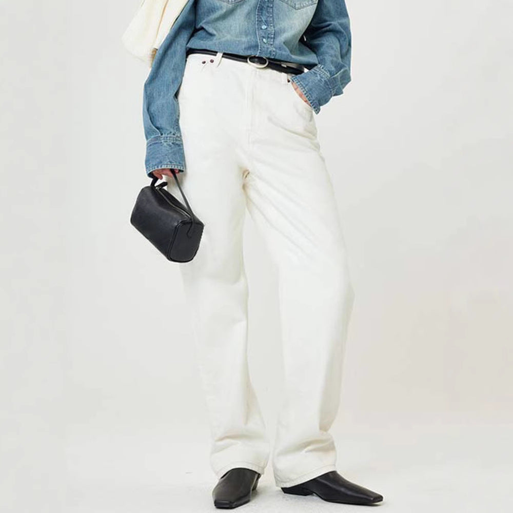 Jeans blancs classiques pour femmes à coupe décontractée Chic & Stil