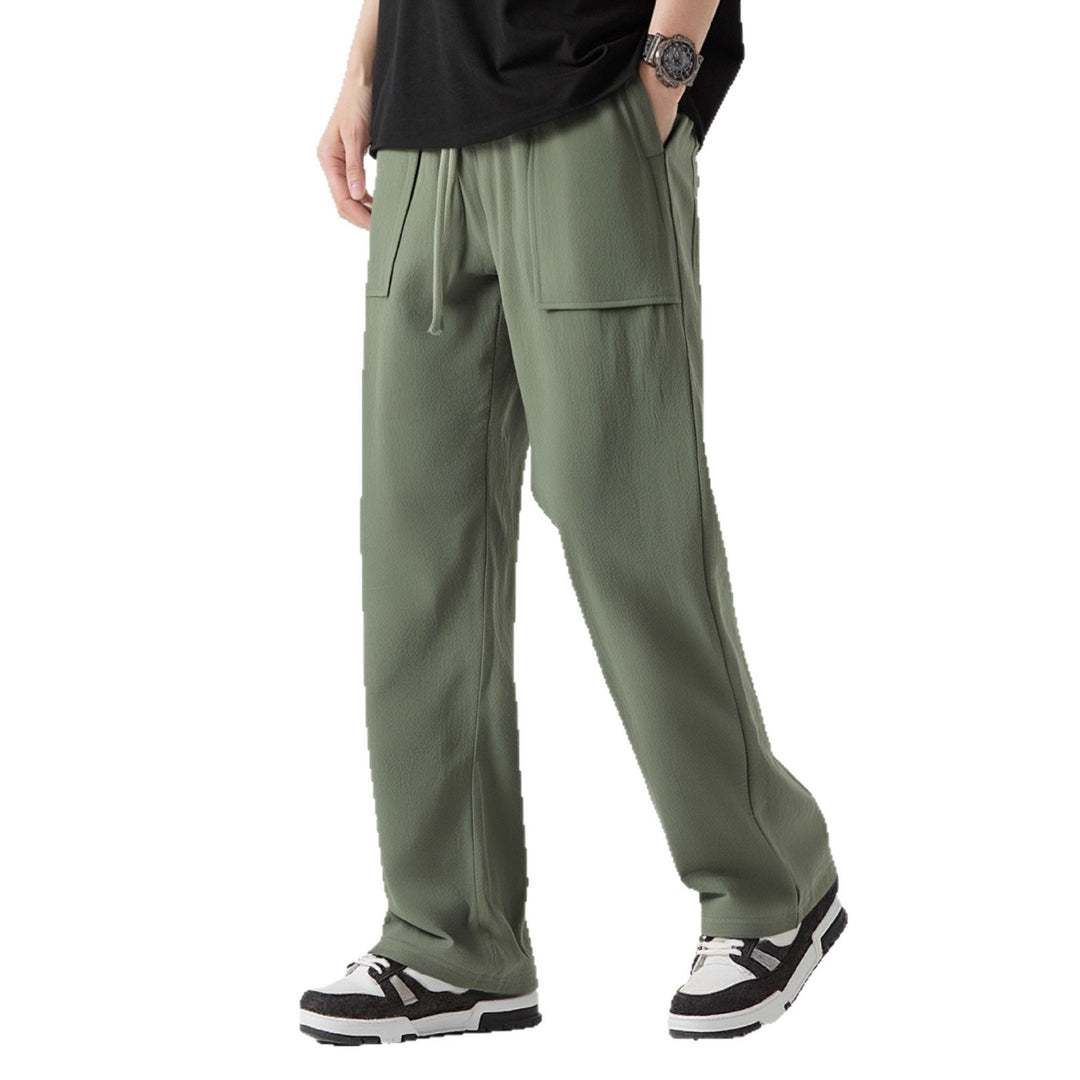 Casual cargo pants for men with practical pockets and elastic waist Lune London