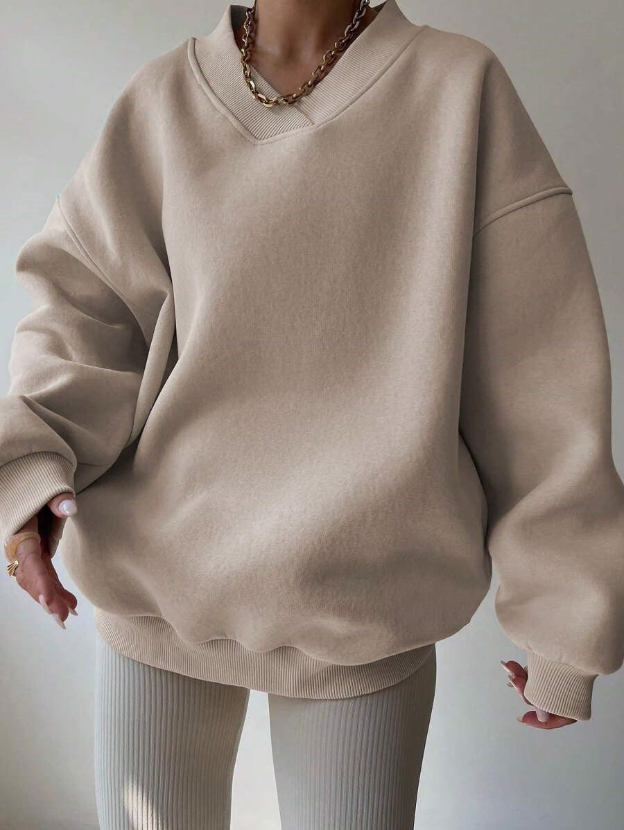 Women Oversized Sweatshirt with V-Neck and Wide Hem Lune London