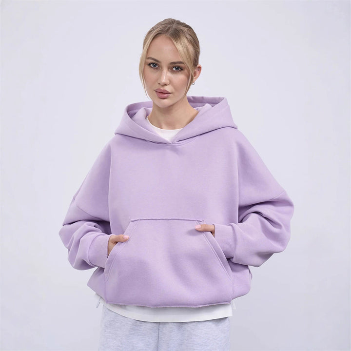 Women's oversized hoodie with kangaroo pocket and elastic cuffs