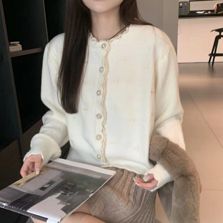 Ladies Elegant knitted cardigan with pearl buttons and structured design Lune London