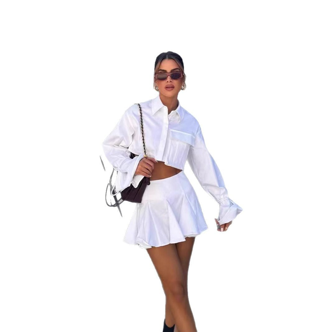Lune London trendy short sleeve women's set in fluid material with cropped blouse and flared skirt