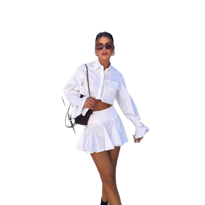 Lune London trendy short sleeve women's set in fluid material with cropped blouse and flared skirt