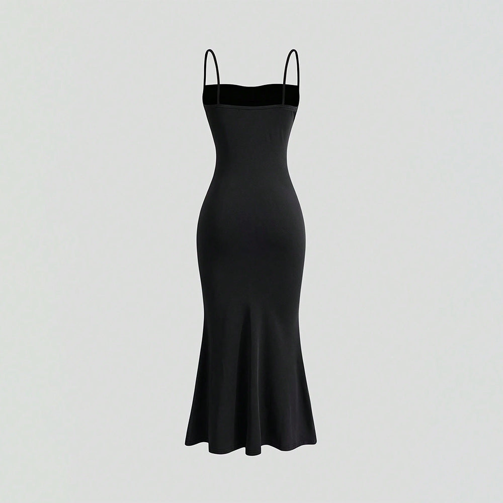 Robe maxi pour femmes avec des plis élégants et des bretelles hors des épaules Chic & Stil