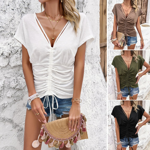 Casual women's top with ruffled details and V-neck Lune London