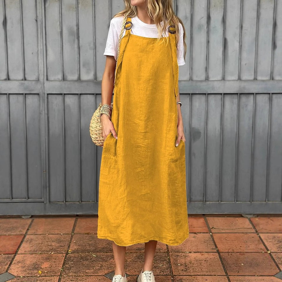 Casual linen dress for women with practical pockets and adjustable straps Lune London