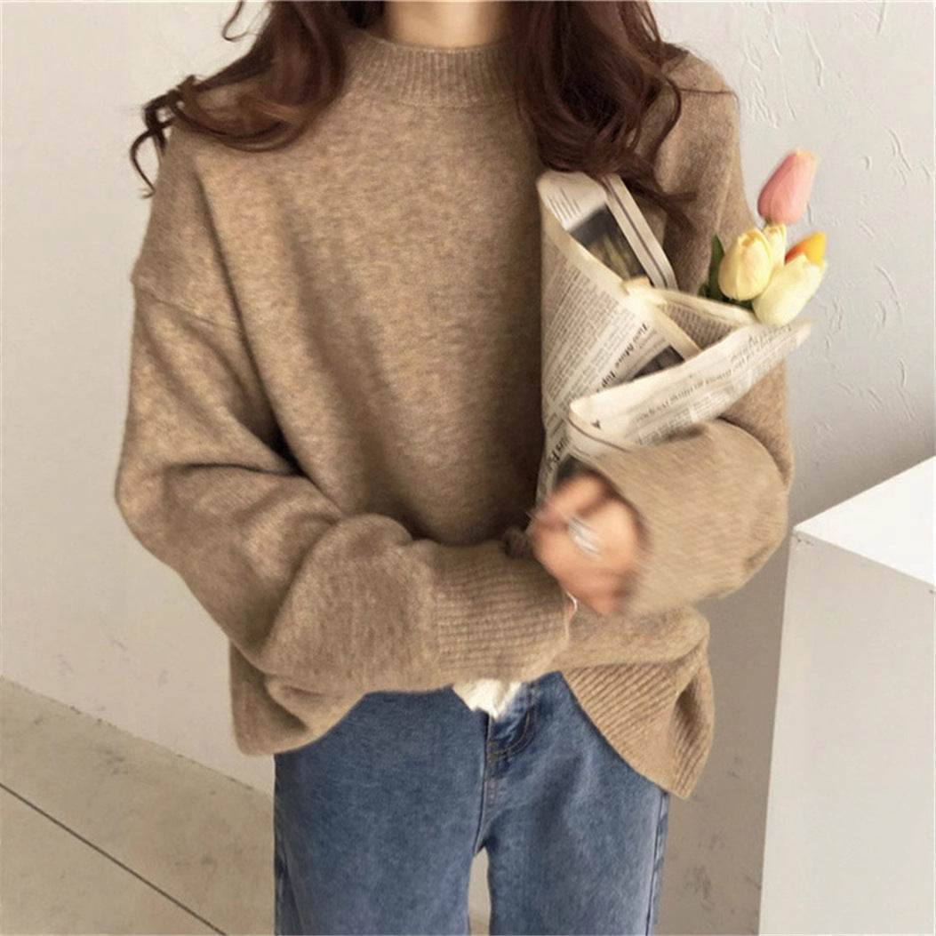 Oversized knitted pullover for women with a soft material and a relaxed fit Lune London