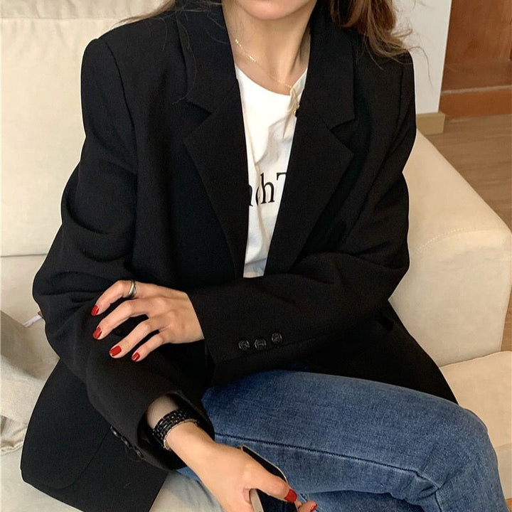 Blazer féminin élégant et moderne avec poches à rabat Chic & Stil