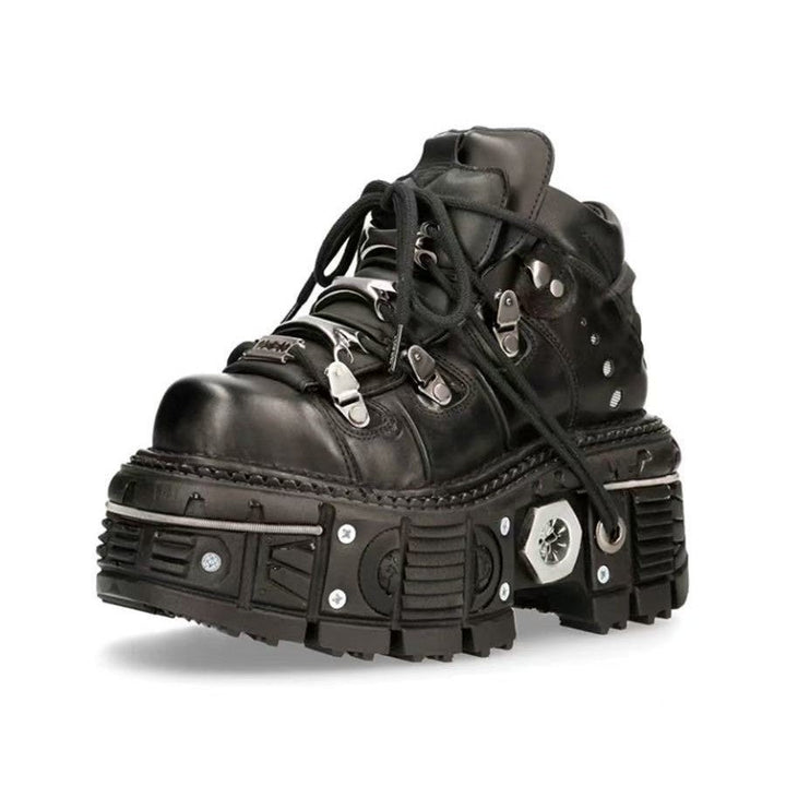 Women Stable High-Top Boots with Robust Rubber Sole Lune London