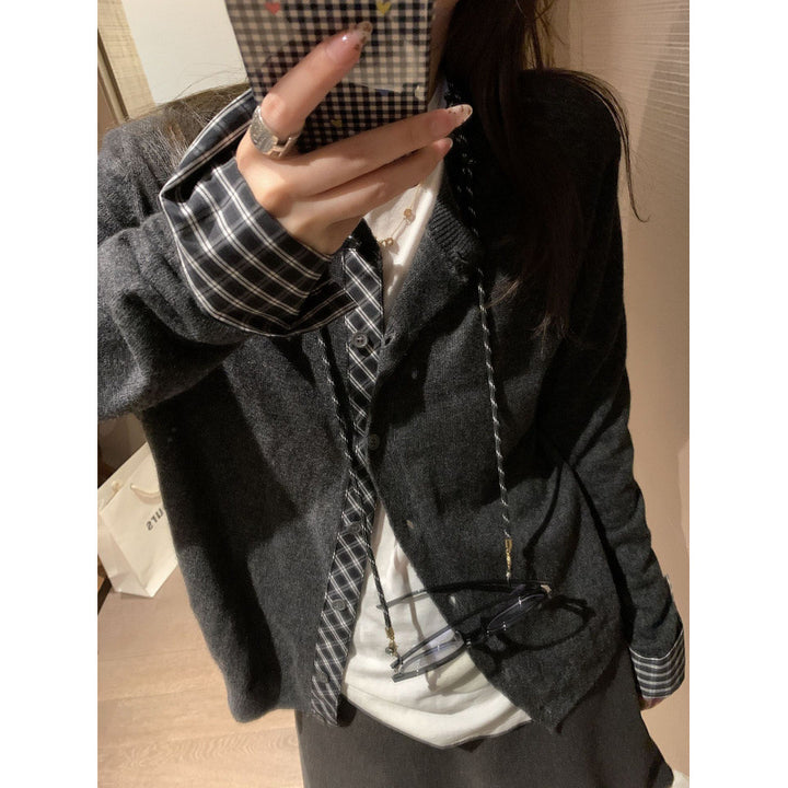 Gilet féminin en mélange de cachemire fin avec patte de boutonnage élégante Chic & Stil