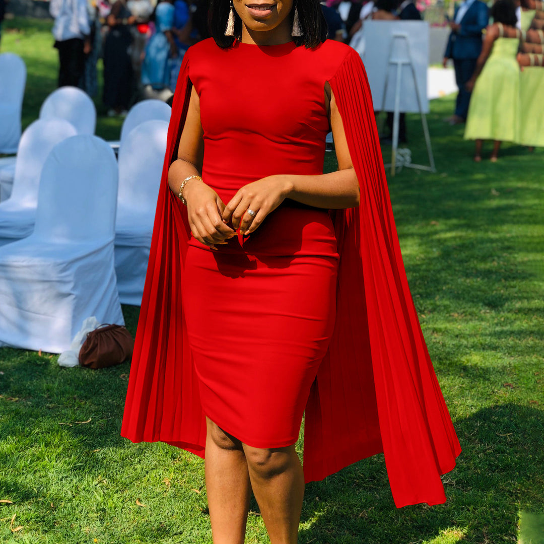 Women Elegant dress with refined pleated sleeves and a fitted cut Lune London