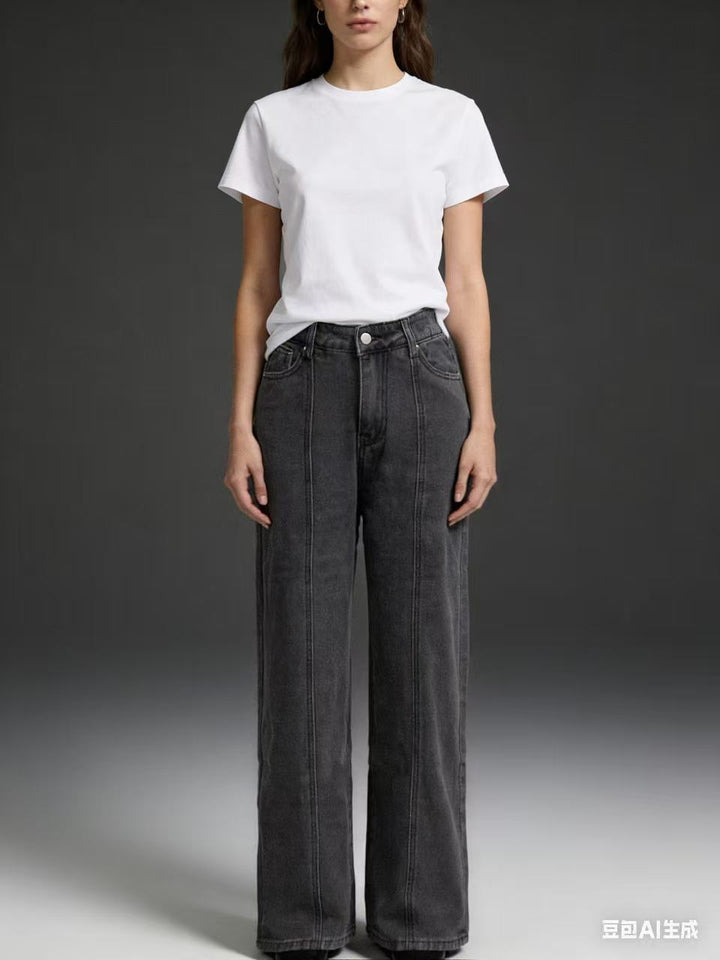 Women high-waisted wide jeans with sophisticated seam details Lune London