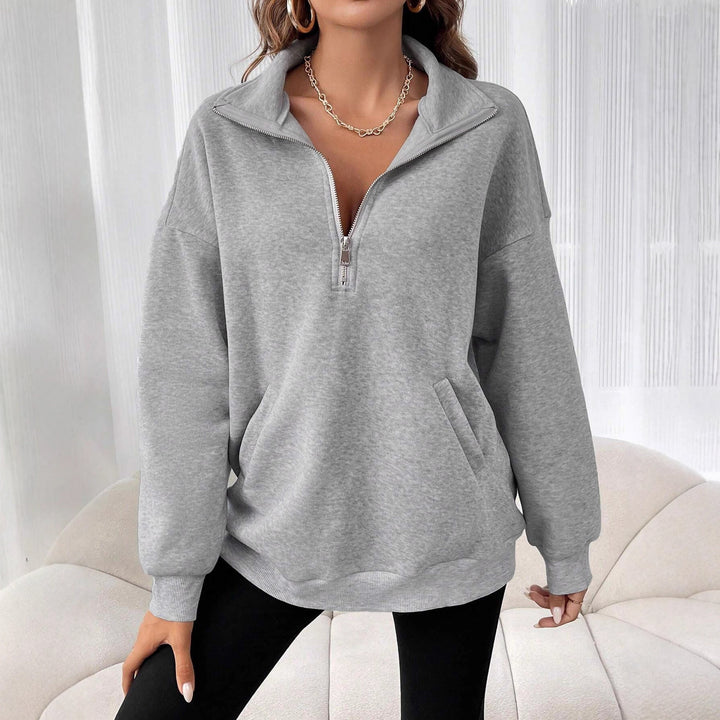 Women's sweatshirt with zipper and practical pockets Lune London