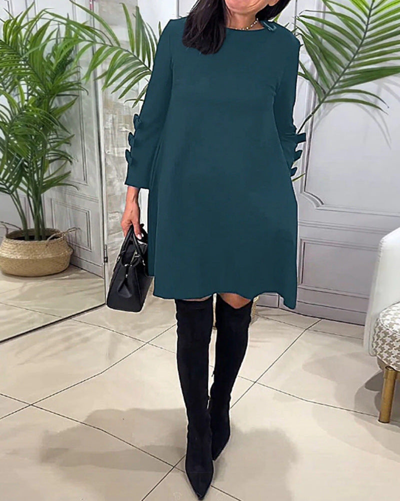 Robe élégante pour femmes avec des détails de volants décoratifs Chic & Stil