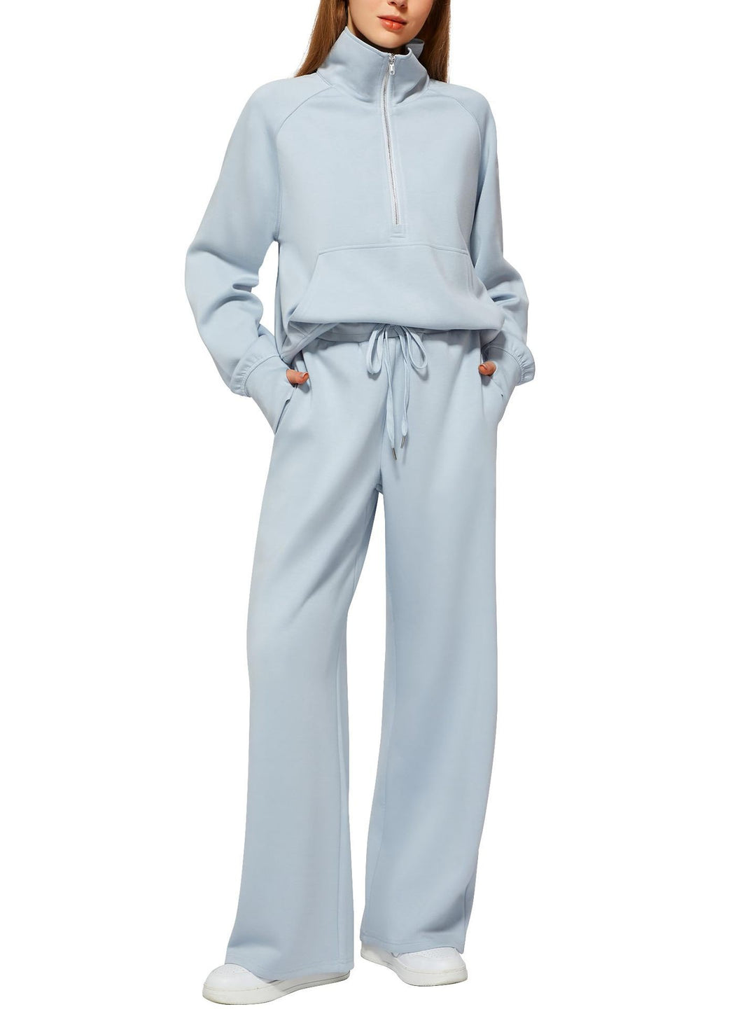 Casual tracksuit for women with a large collar and practical pockets Lune London