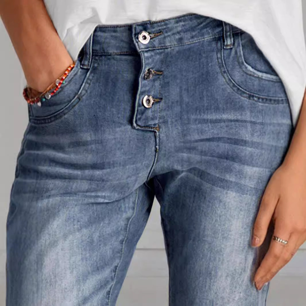 Women Denim Relaxed Fit Button Closure Jeans Lune London