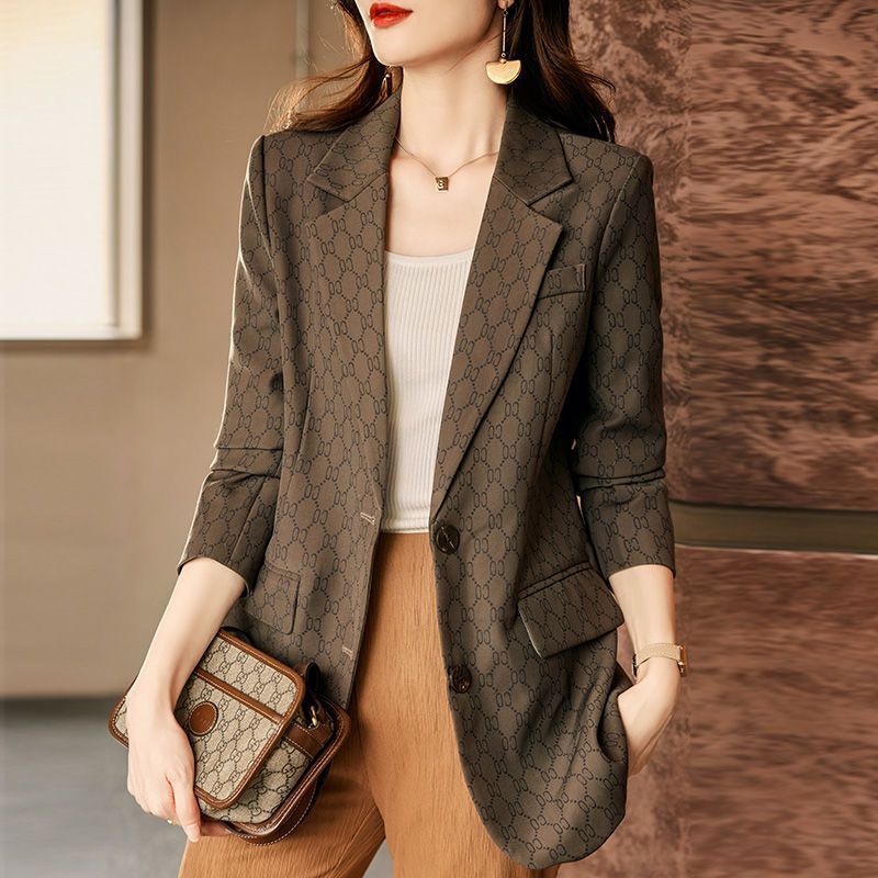 Blazer féminin à la mode au design élégant Chic & Stil
