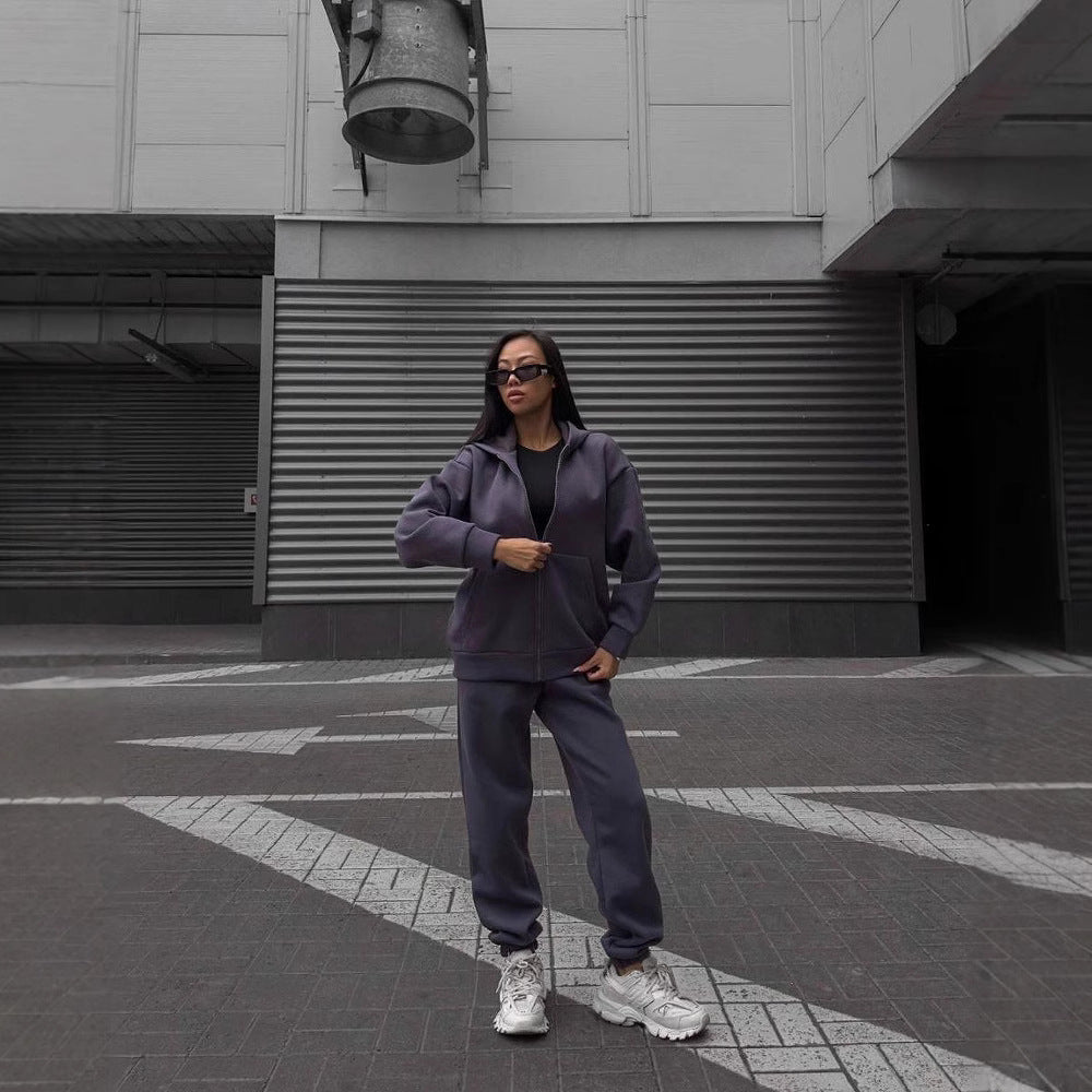Women's sports set consisting of a hoodie and jogger pants Lune London