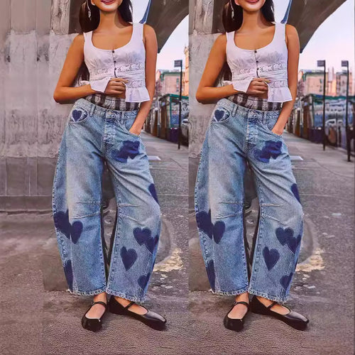 Wide jeans for women with heart-shaped details and a relaxed cut Lune London