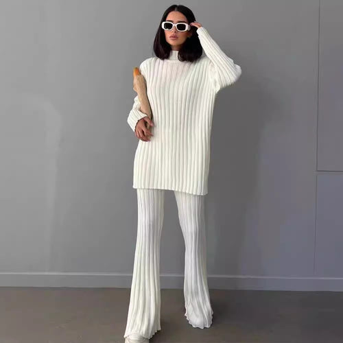 Women Elegant Knitted Set with Rib Structure Lune London
