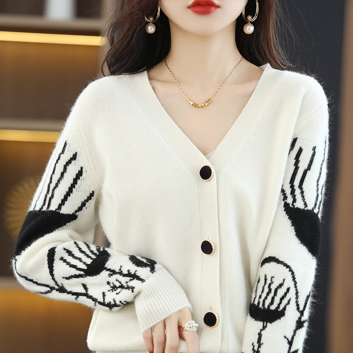 Ladies casual cardigan with graphic pattern Lune London