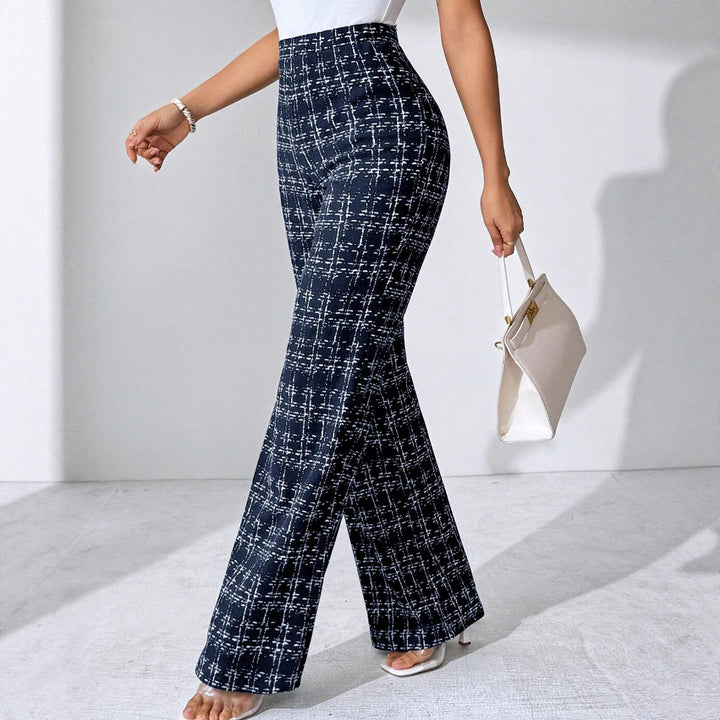 High-waisted Palazzo pants for women with textured plaid pattern Lune London