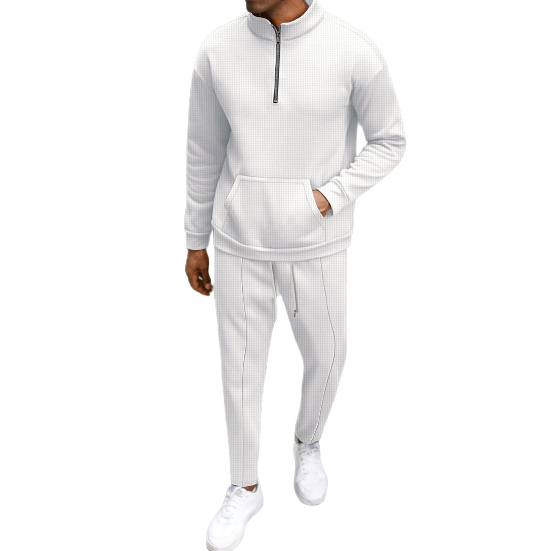 Sport suit for men with high collar and practical pocket Lune London