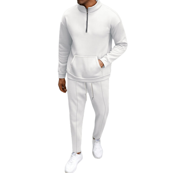 Sport suit for men with high collar and practical pocket Lune London